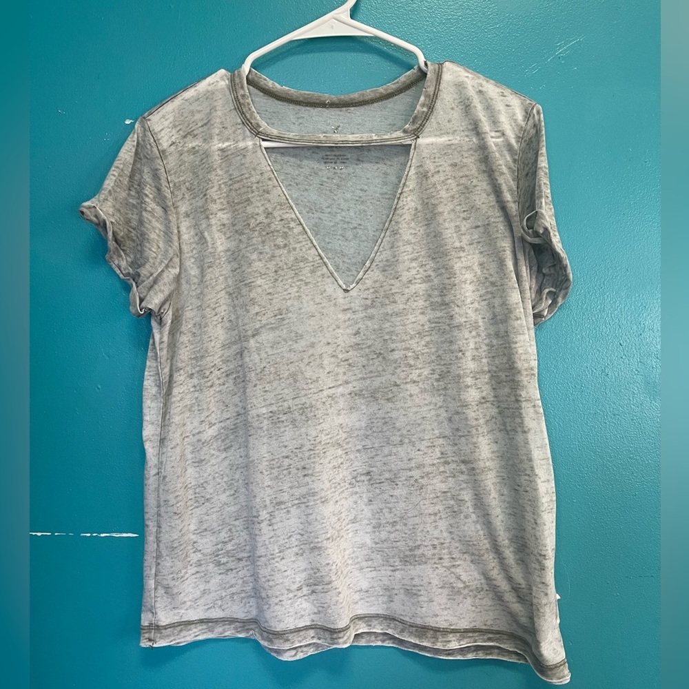American Eagle v neck.